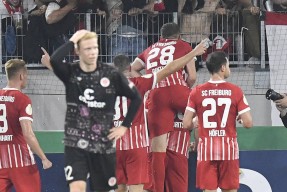 清晨利物浦备战法国杯，战术微调细节曝光，信心回归，控场能力受关注-开云体育下载